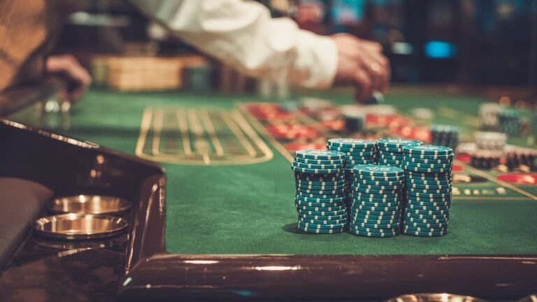 Complete Guide on How to Play Slot777 for Beginners to Pros Maxwin